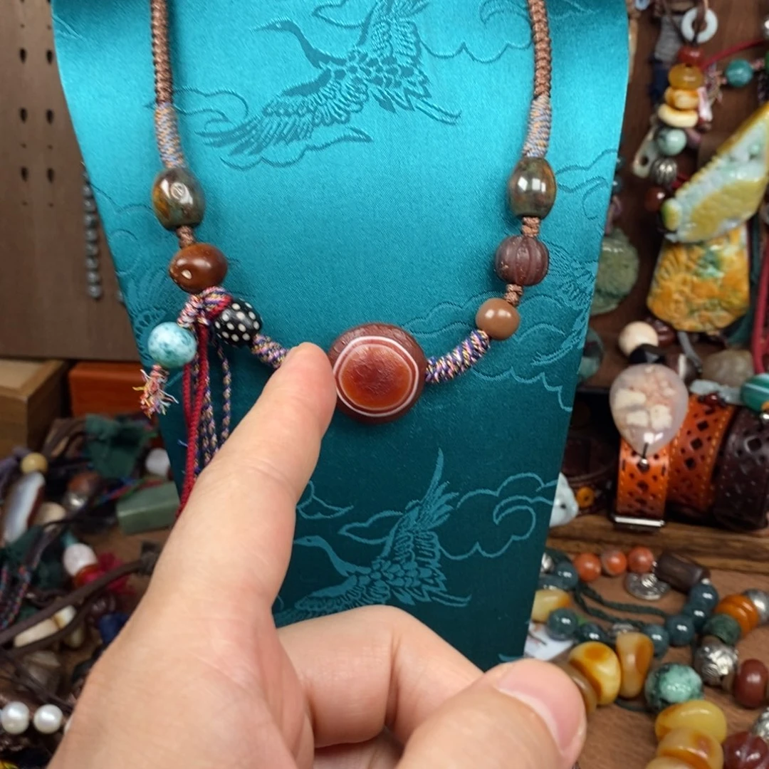 玛瑙/玉髓颈饰未镶嵌