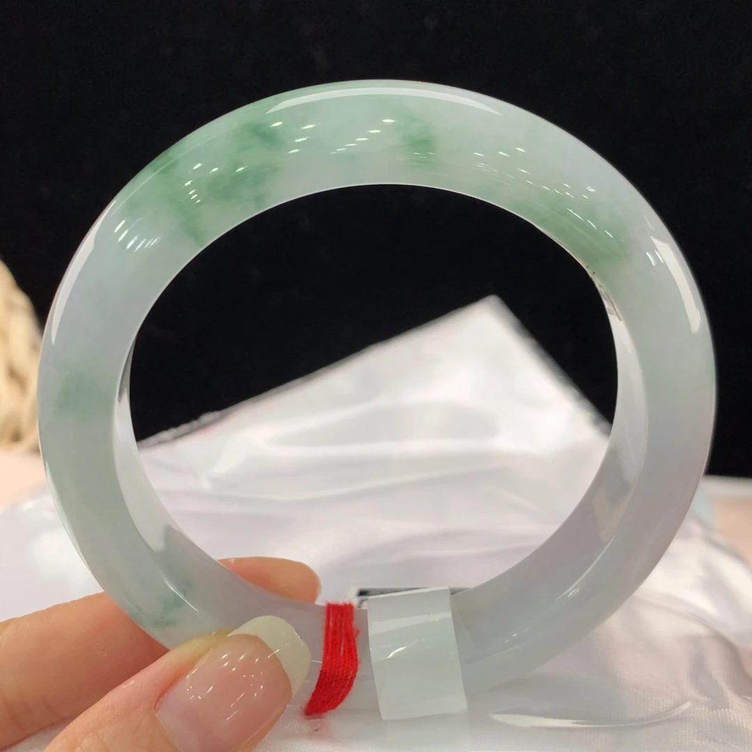 翡翠手镯未镶嵌111-0044