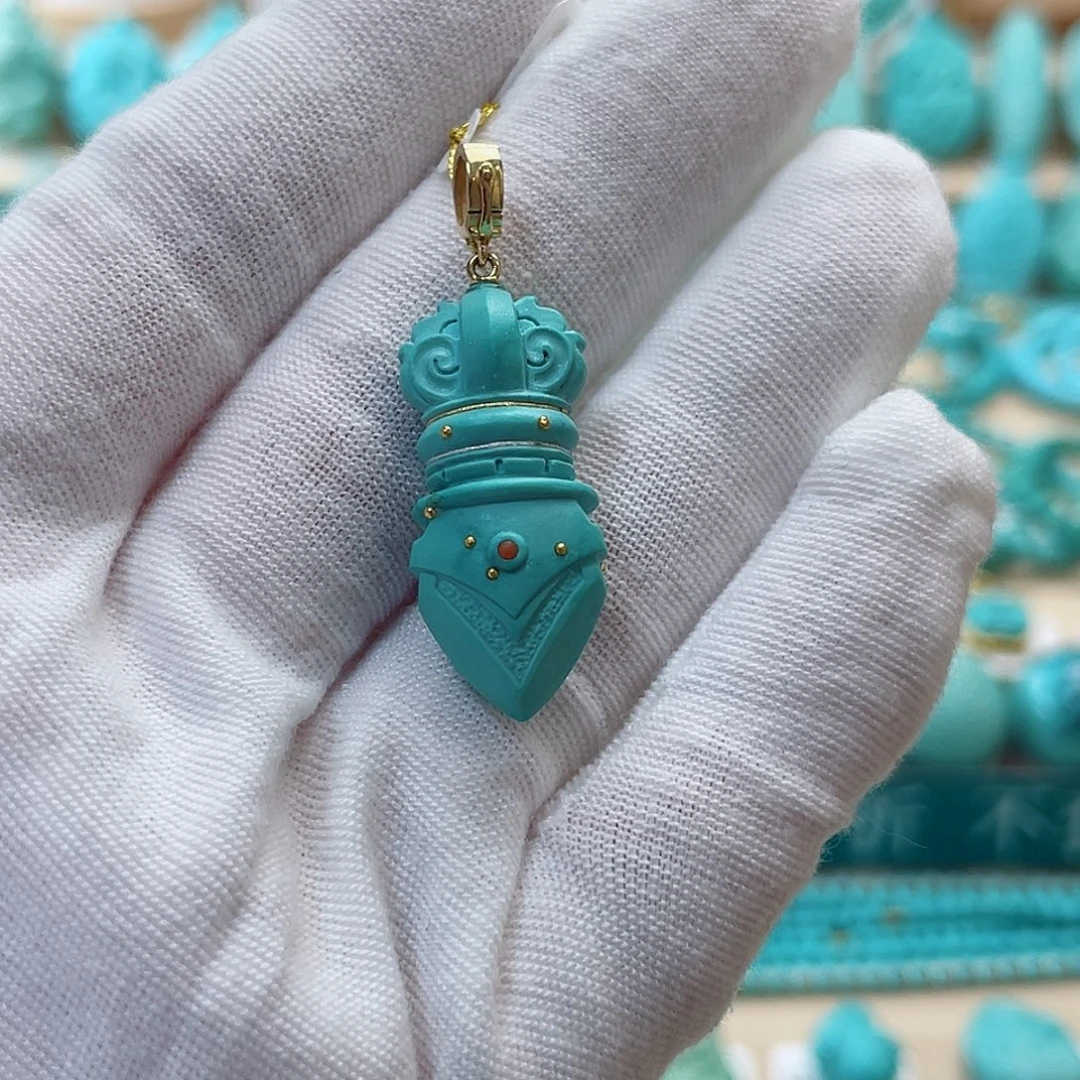 18K金镶嵌绿松石珠宝奇石