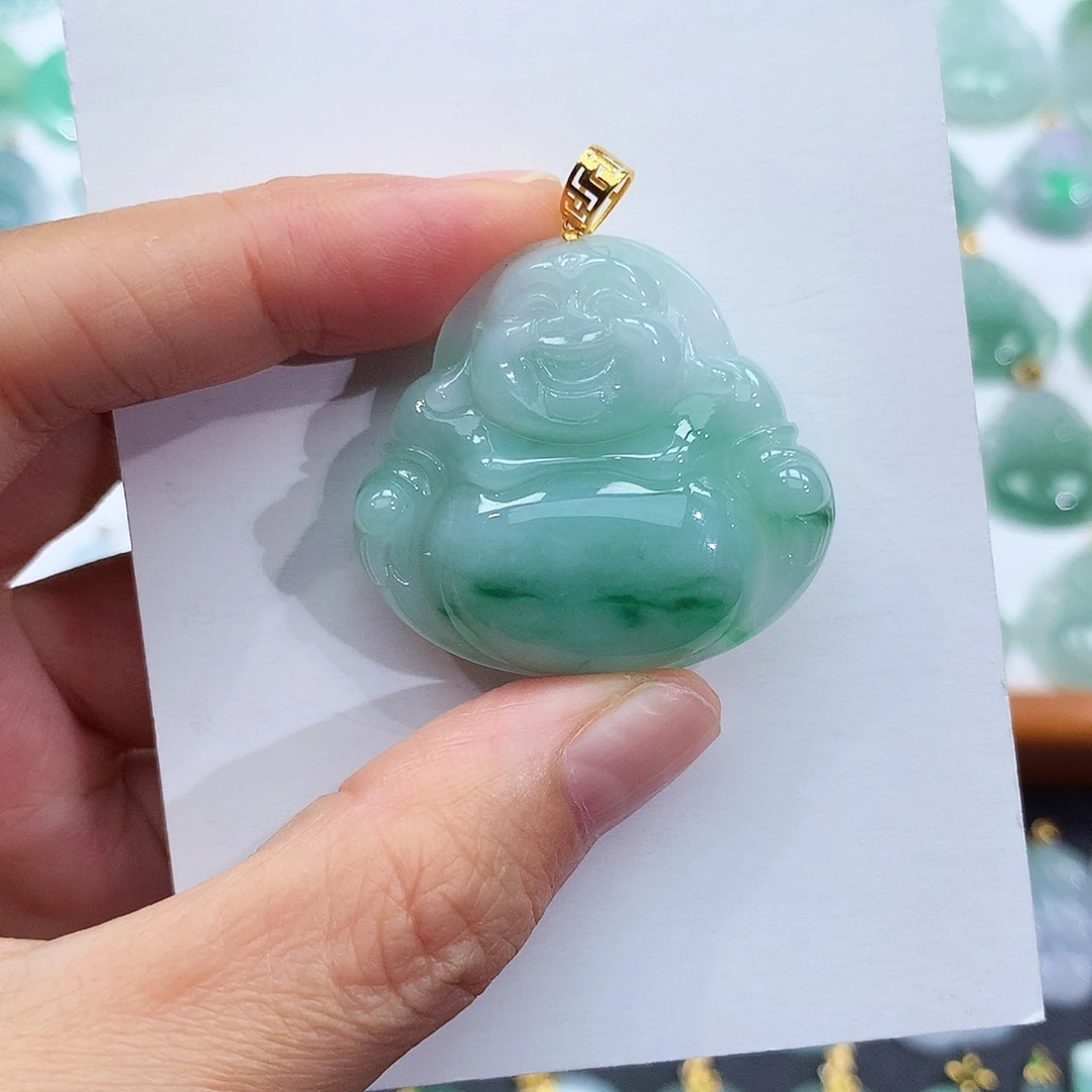 翡翠18K金镶嵌颈饰翡翠吊坠
