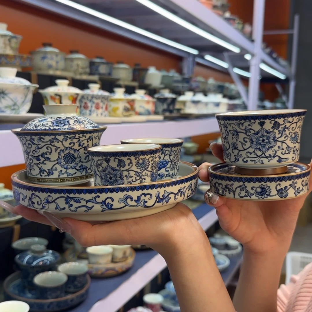 我在外面吃饭呢你在哪了我