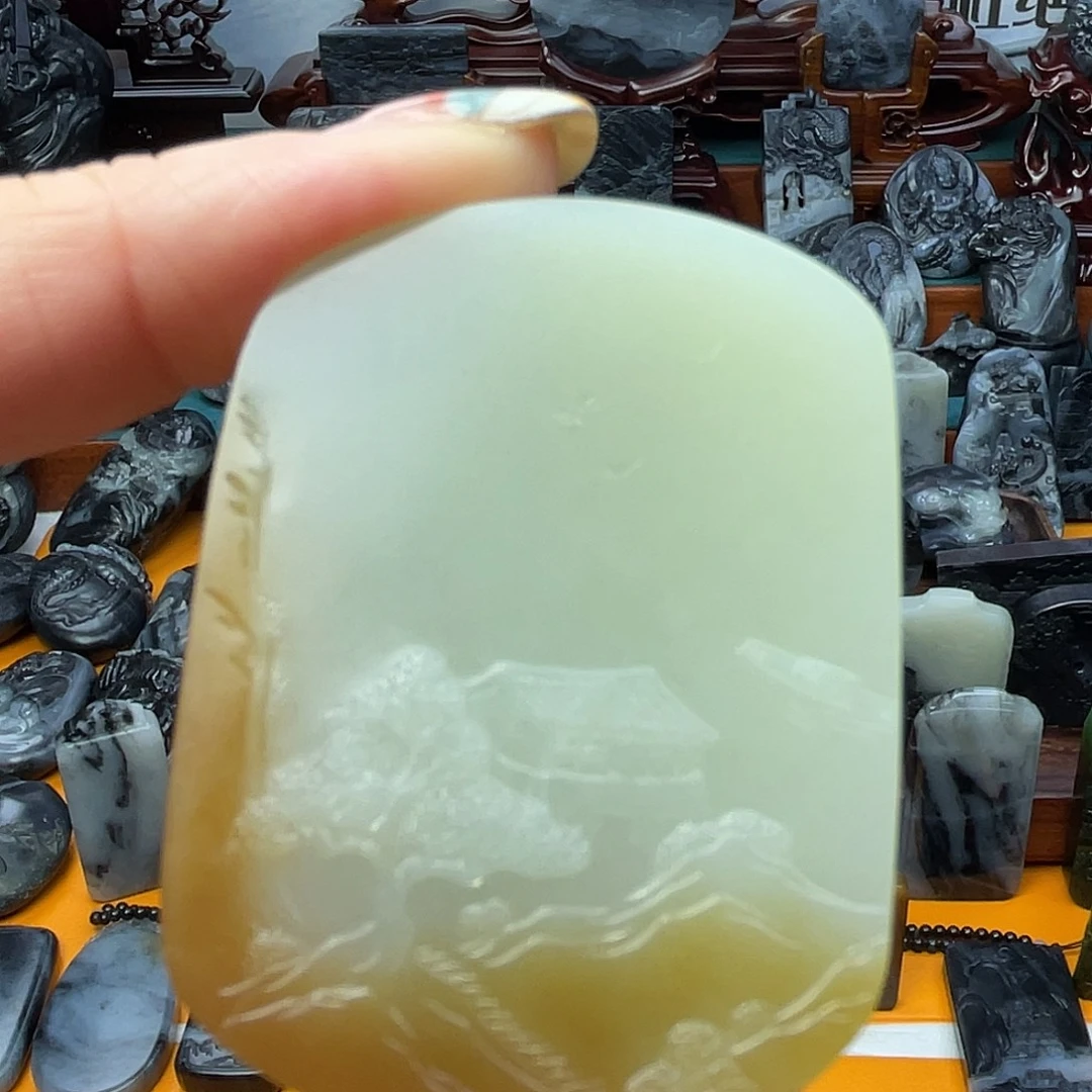 和田玉未镶嵌挂件