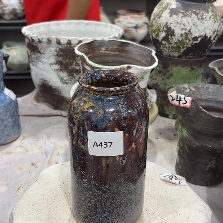 摆件高20，口7，有孔