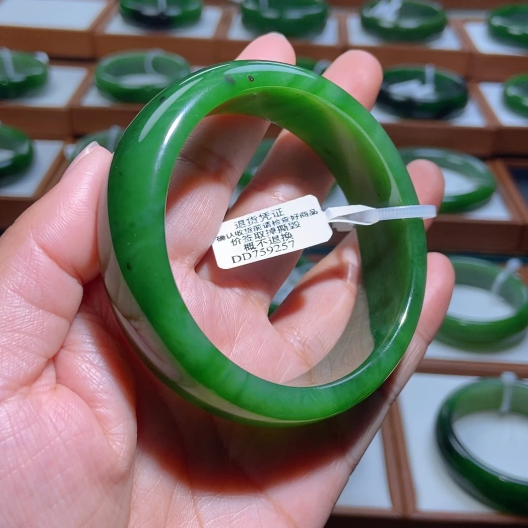 和田玉（碧玉）未镶嵌手镯辣阳绿5859