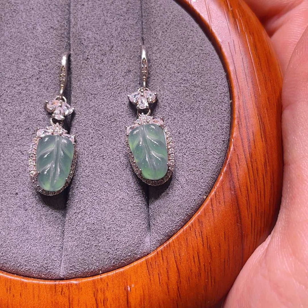 颈饰银S925镶嵌翡翠