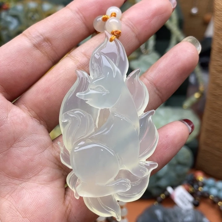蛇纹石玉吊坠合金