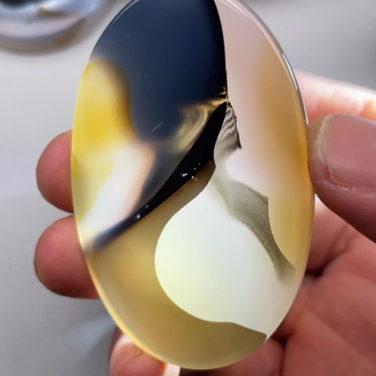 玛瑙/玉髓颈饰未镶嵌梅