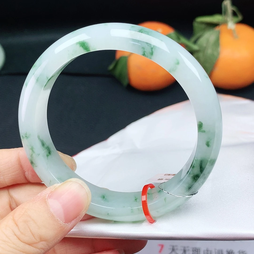 翡翠手镯未镶嵌57+圈