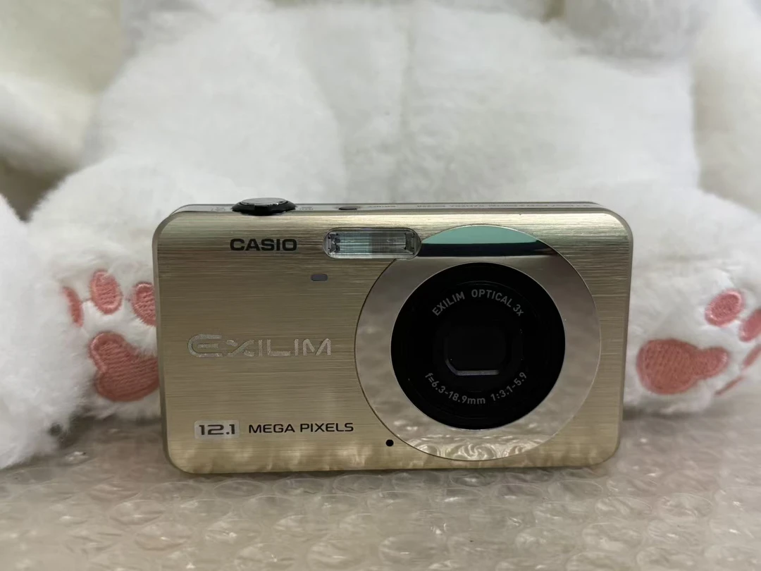 95新 Casio/卡西欧 99新卡西欧Z90出片神器复古冷白