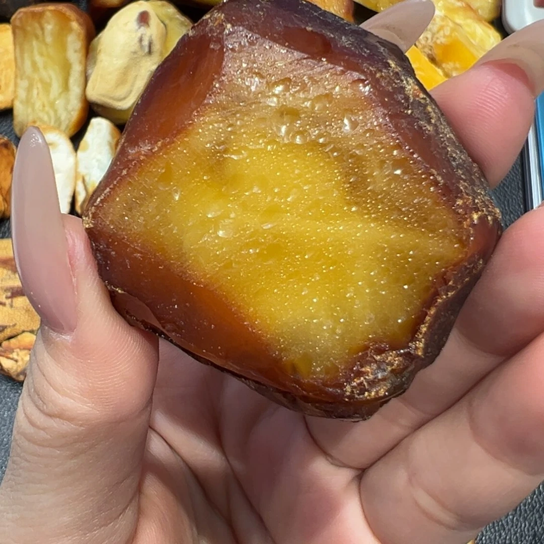 定制琥珀未镶嵌蜜蜡