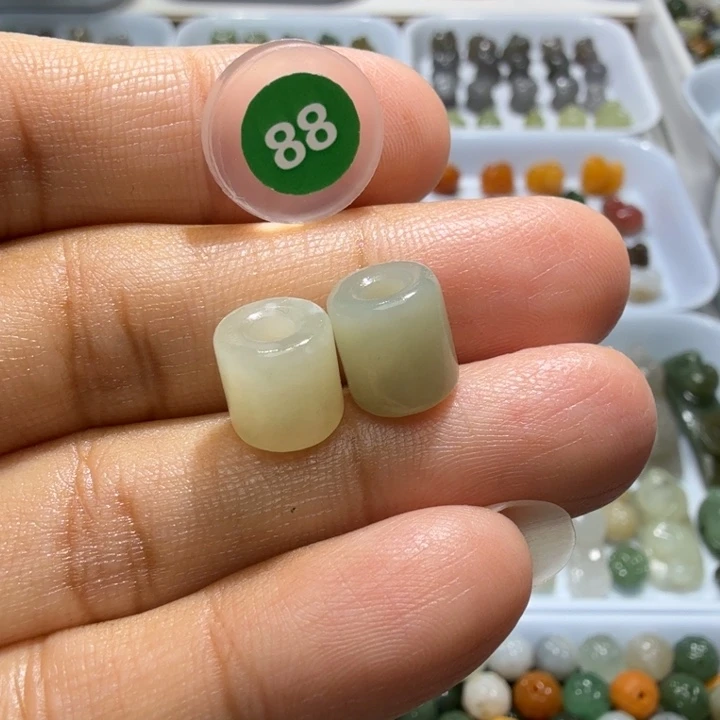 未镶嵌和田玉珠宝半成品