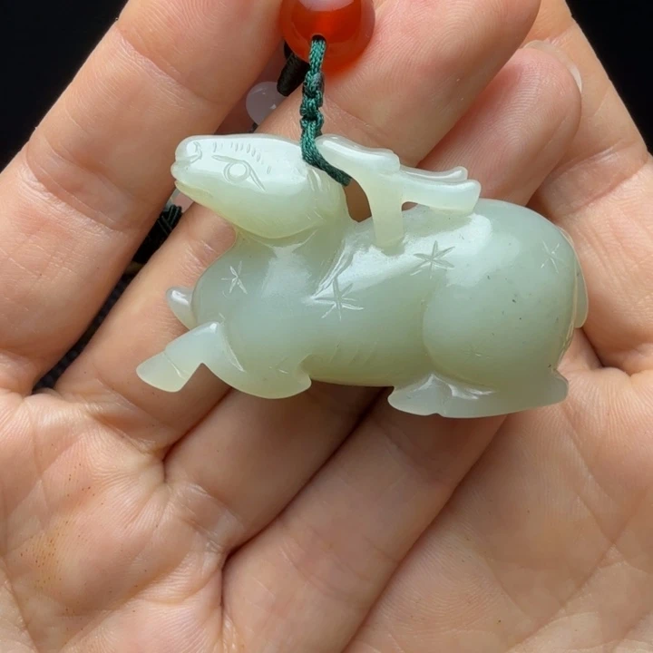 和田玉未镶嵌挂件