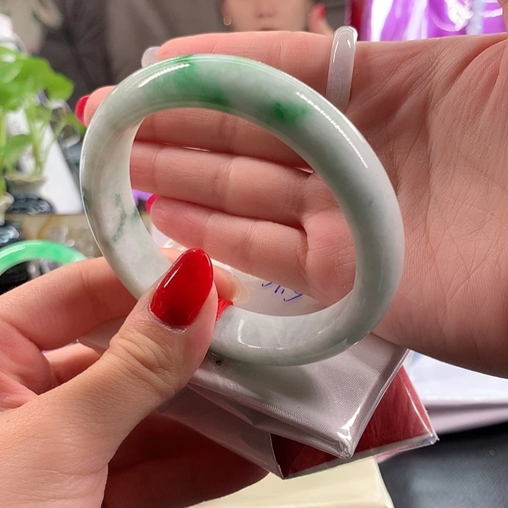 翡翠未镶嵌手镯59.5圈口