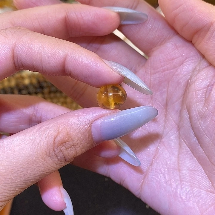 清***心裸石琥珀未镶嵌10m金珀