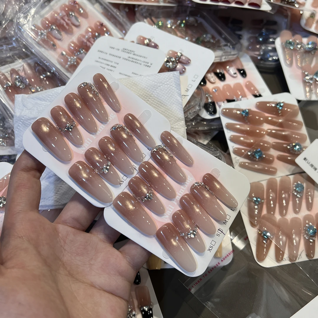 【梦幻星河】——纯手工渐变高级感穿戴甲