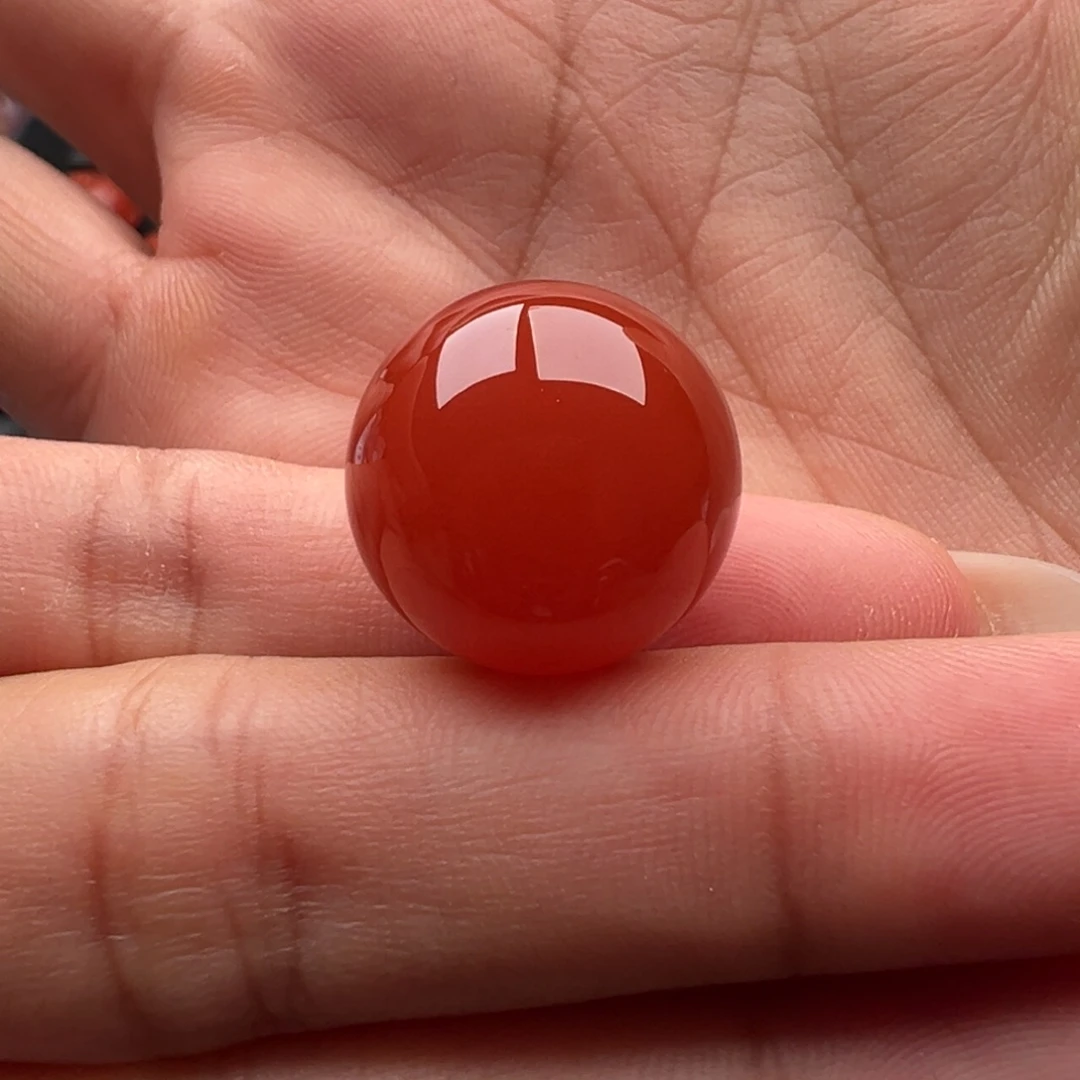 南红玛瑙未镶嵌圆珠17.7