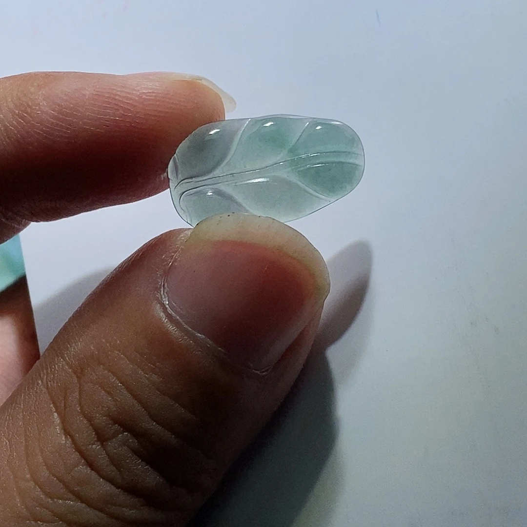 翡翠颈饰未镶嵌天然