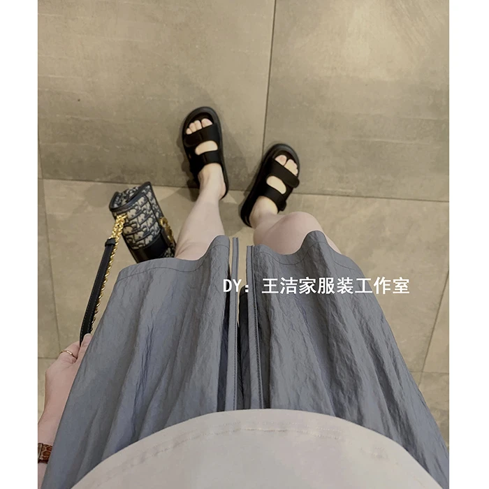 《冰岛》REKAYYAT休闲时尚气质宽松百搭显瘦肌理感短裤夏季
