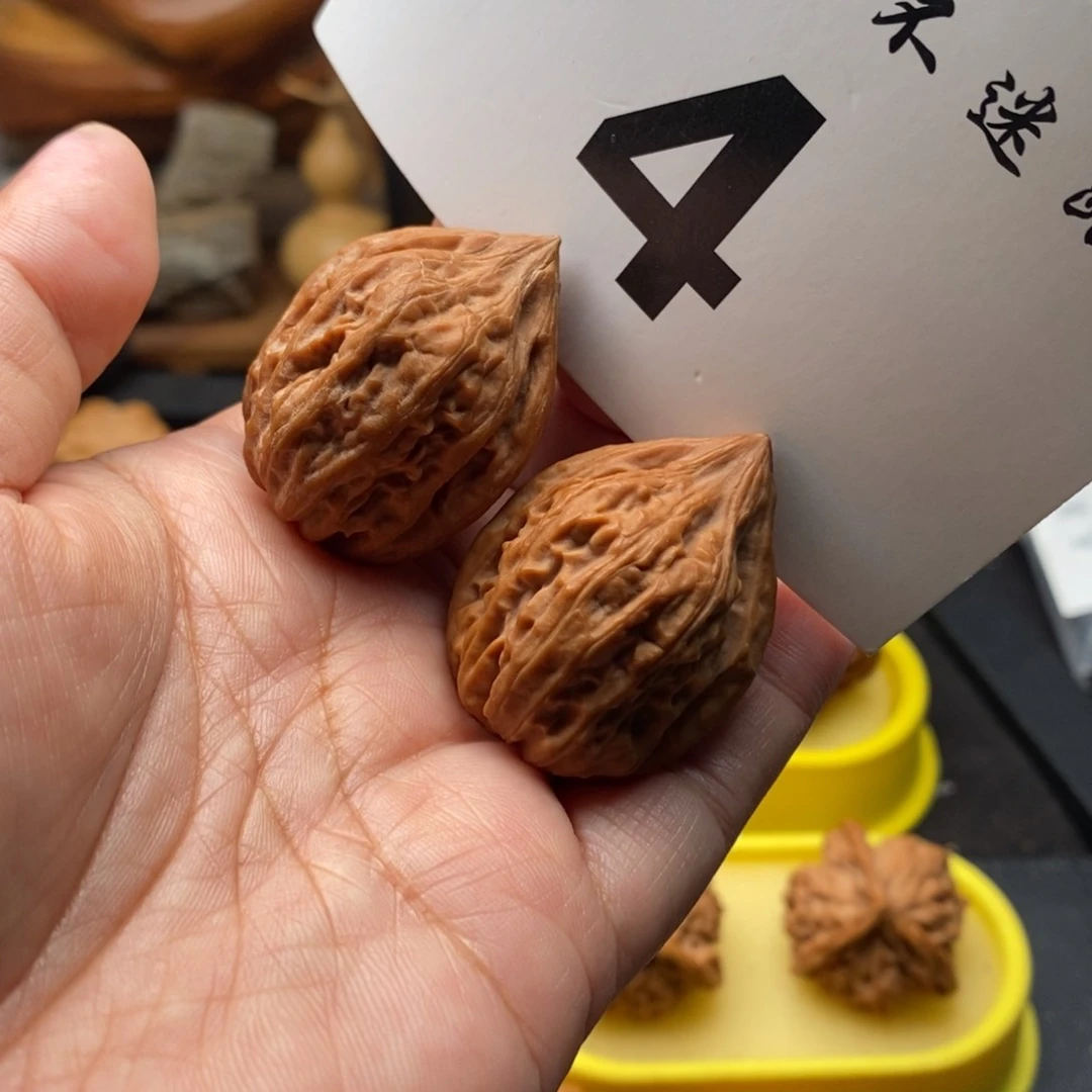文玩核桃吊坠?****?瓷瓶鸭嘴