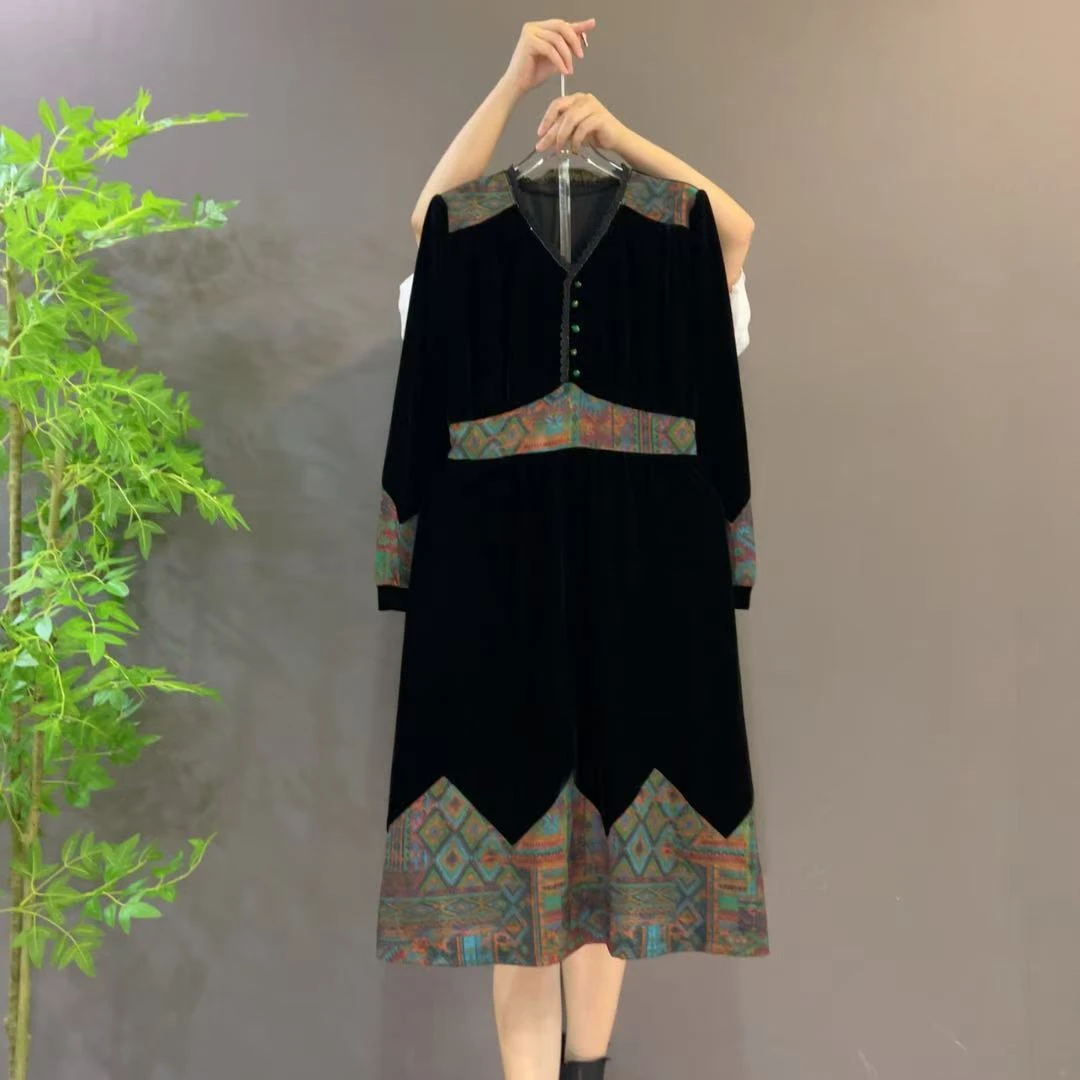 9135秋季复古欧货时尚V领丝绒拼接提花高品质时尚大码连衣裙