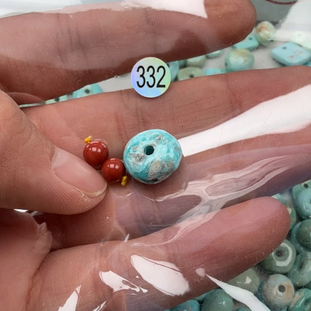 南红玛瑙未镶嵌珠宝奇石