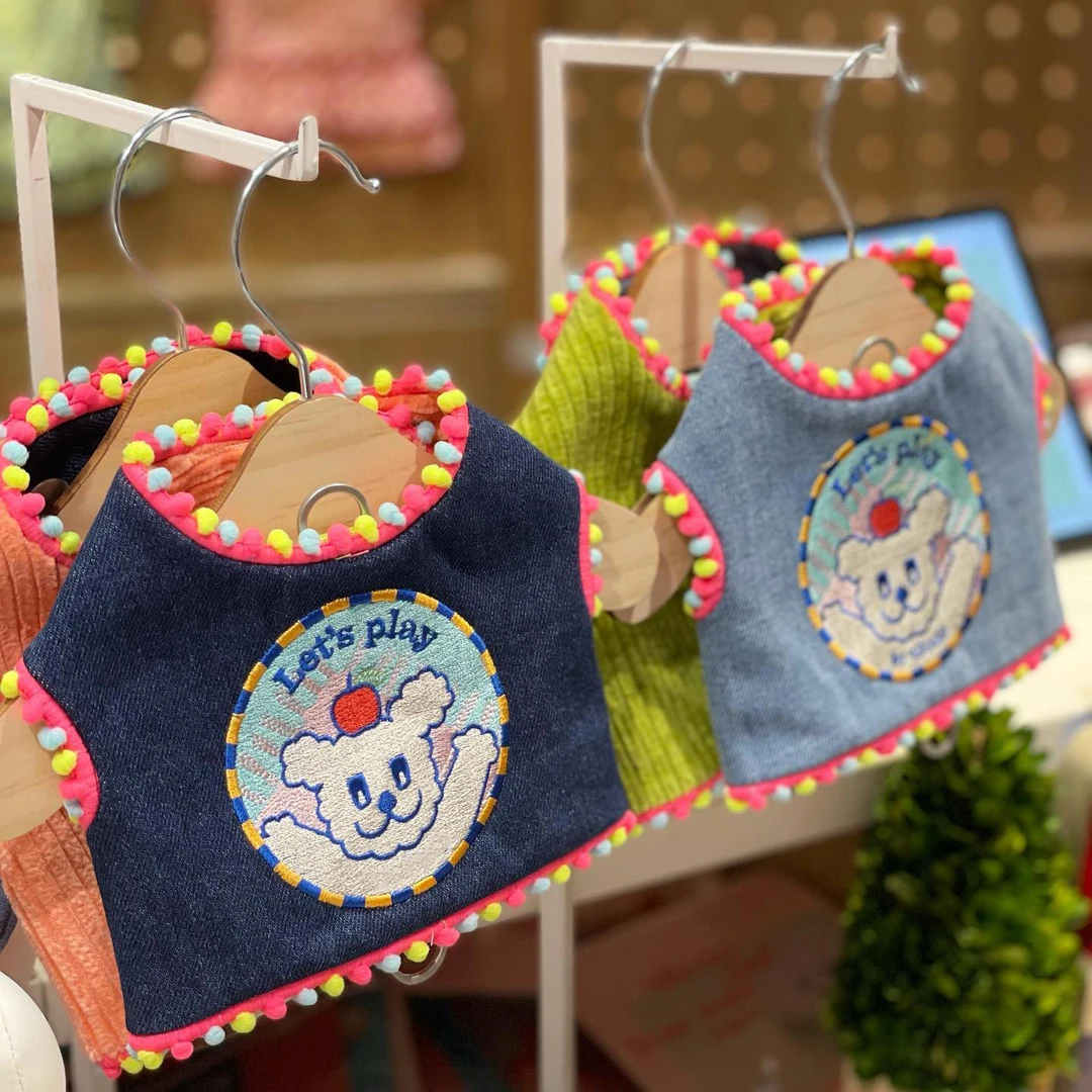 INS风韩式深浅牛仔苹果小狗刺绣透气四季胸背带宠物狗狗马尔济斯