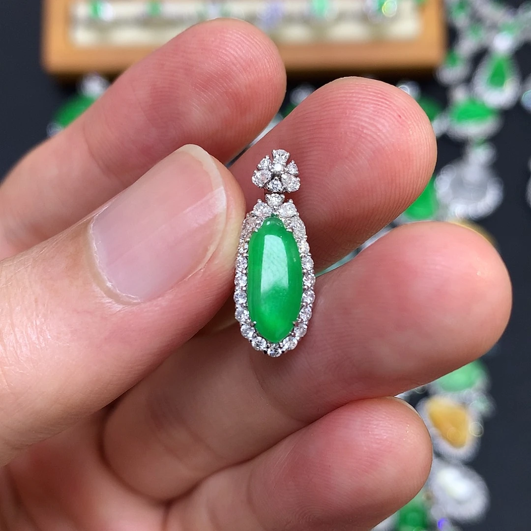 翡翠18K金镶嵌吊坠(不含链)