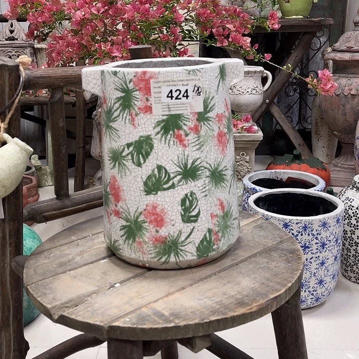 424瑕疵彩花罐1111