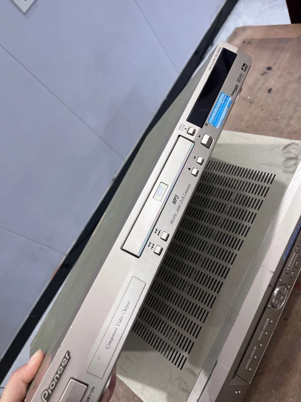 Xf3000小故障功放机，运费自理，不支持七天无理由退货