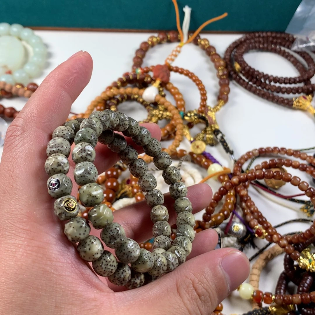 星月菩提吊坠。。。。。。。。。。。