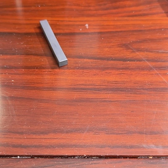 09年的特松小条墨墨