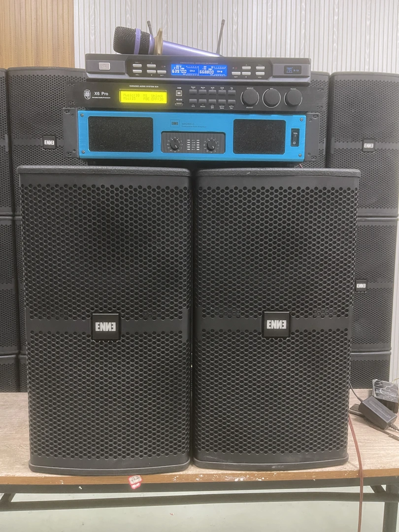 9新  不包邮   美国 安恒利 12寸 专业箱   4件套