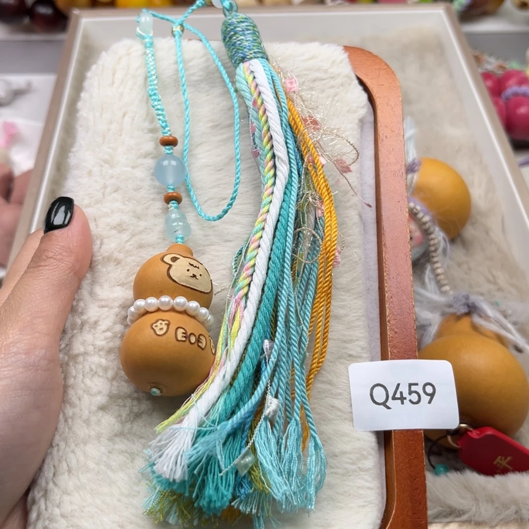 白玉菩提吊坠J****?瑕q459葫芦一颗
