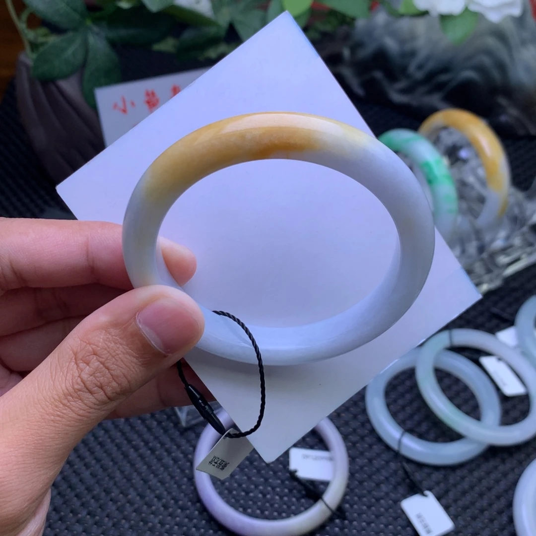 百***菁未镶嵌手镯翡翠成品