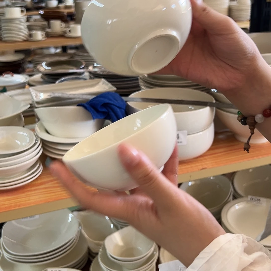 新骨瓷031微瑕暖白4寸小米饭碗拍一发二