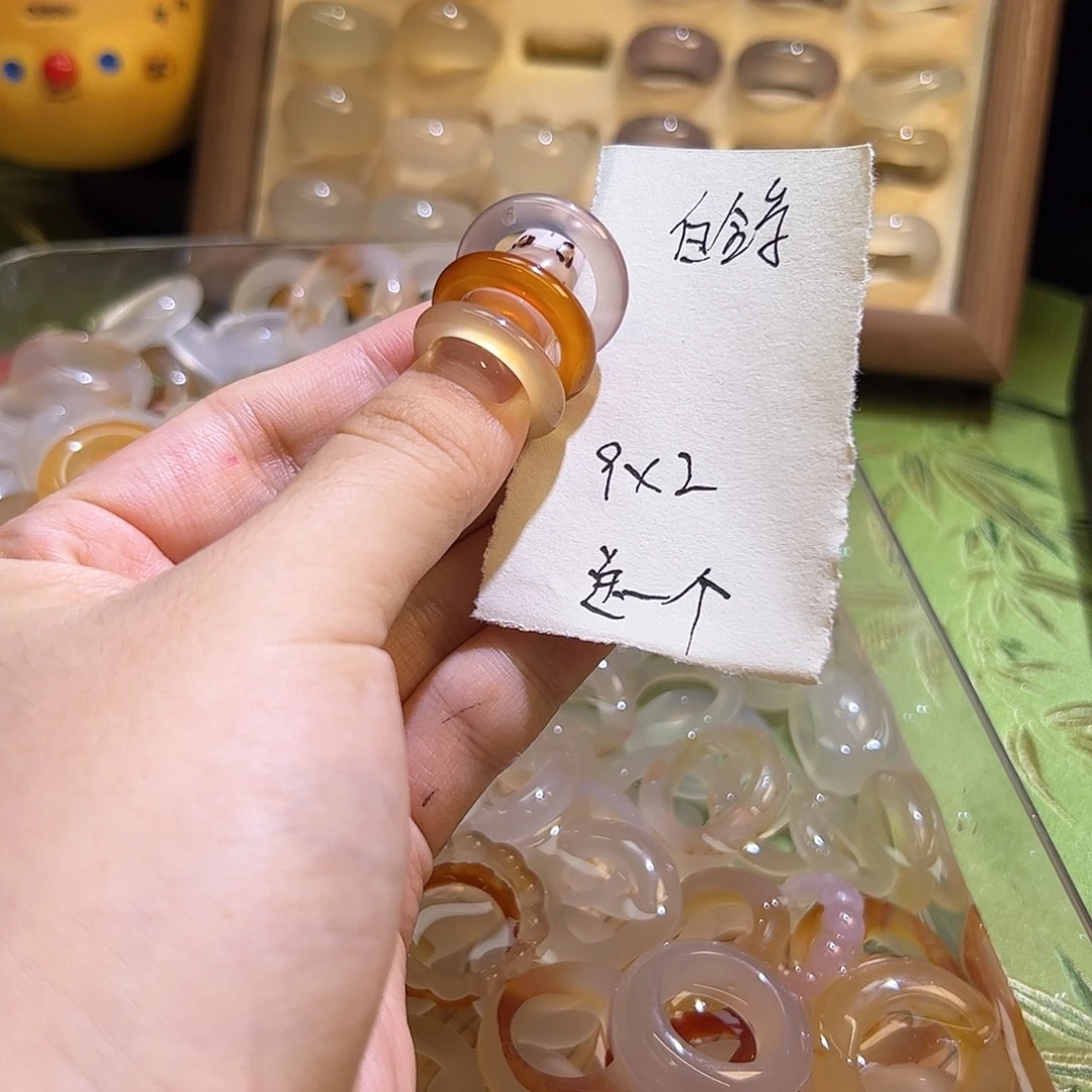 ෆ***鴿未镶嵌戒指玛瑙/玉髓