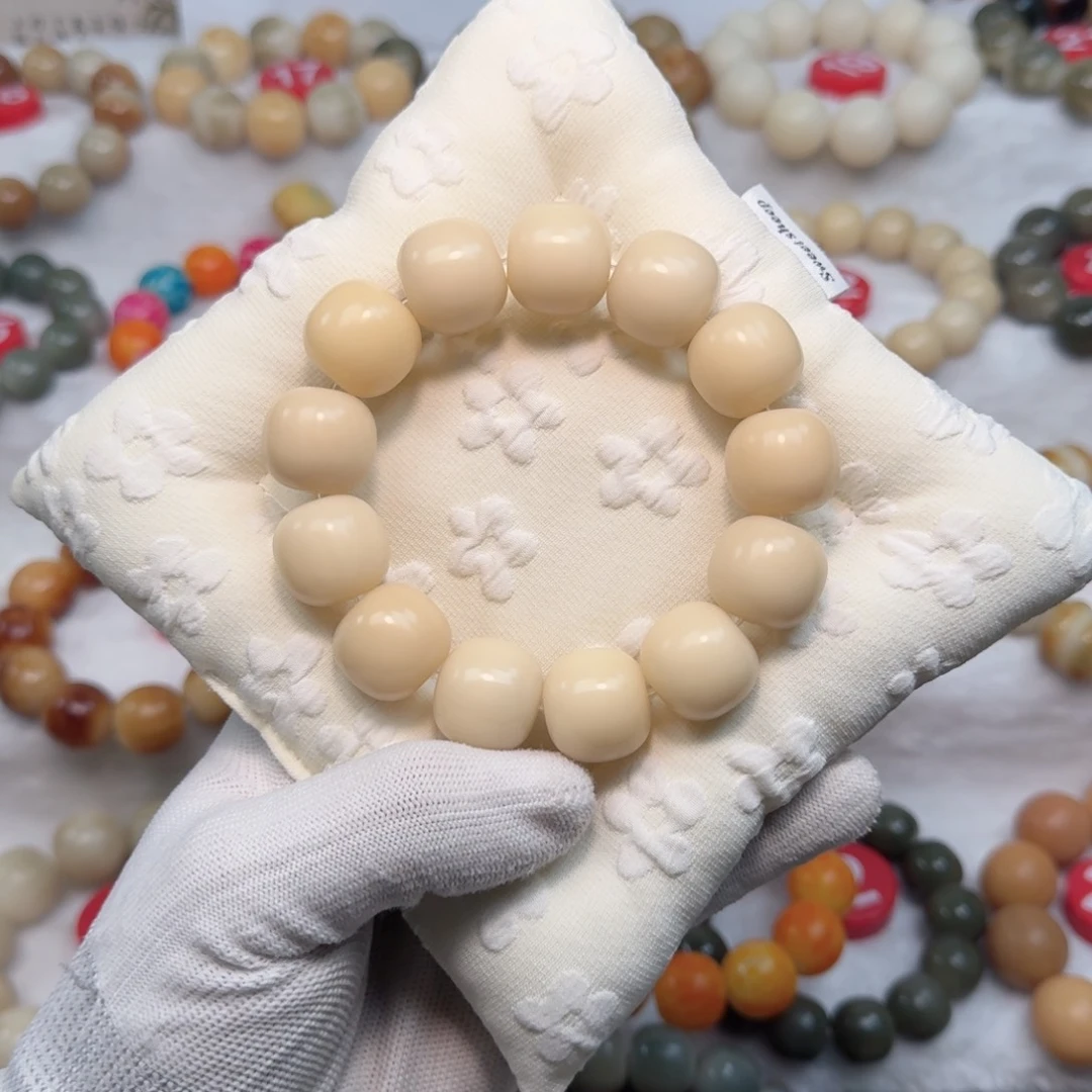 白玉菩提吊坠卡19手工干磨奶白