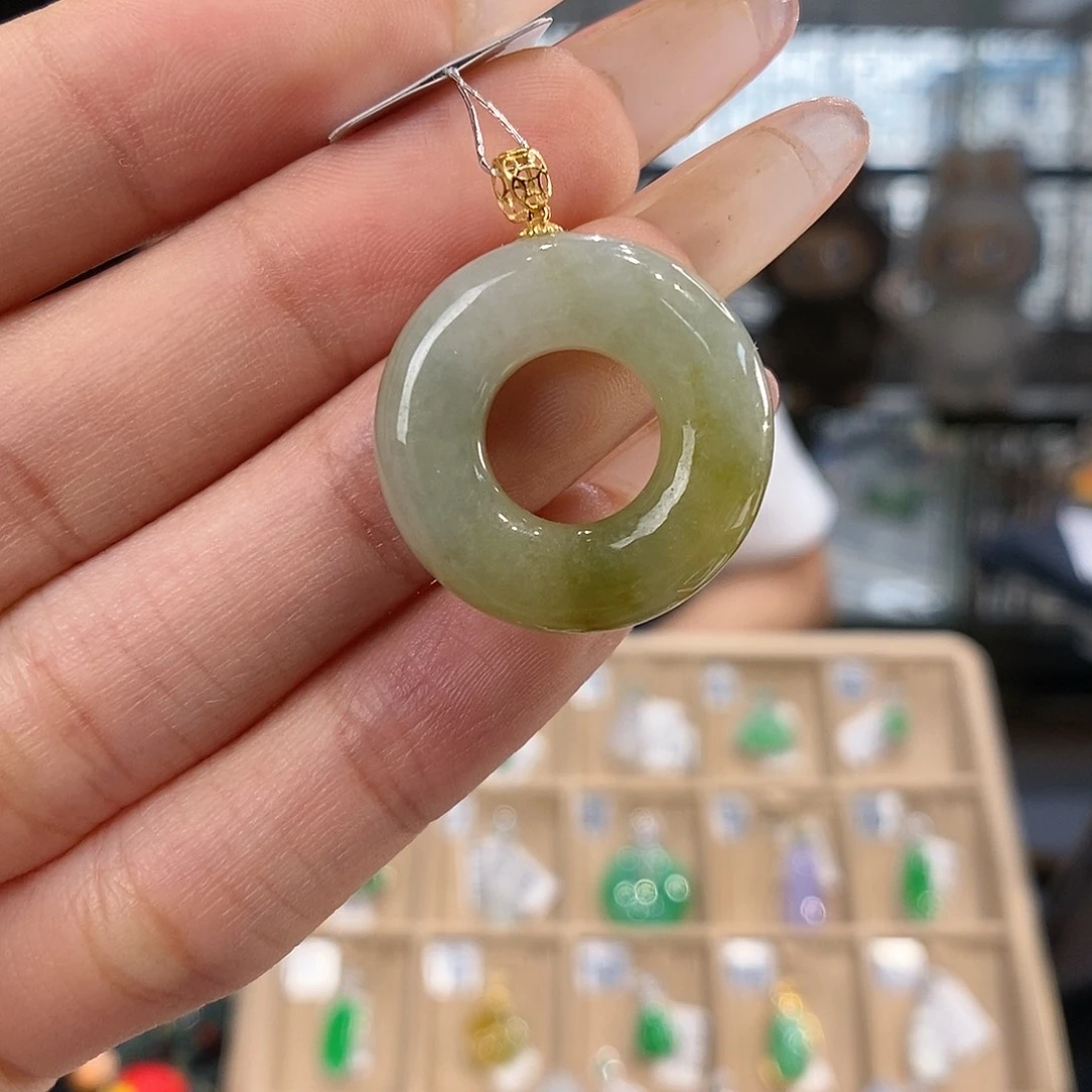 翡翠18K金镶嵌吊坠(不含链)甜甜圈