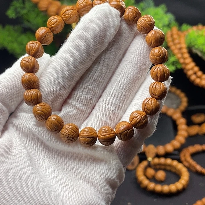 傲***～桃核吊坠秦岭龙纹桃核