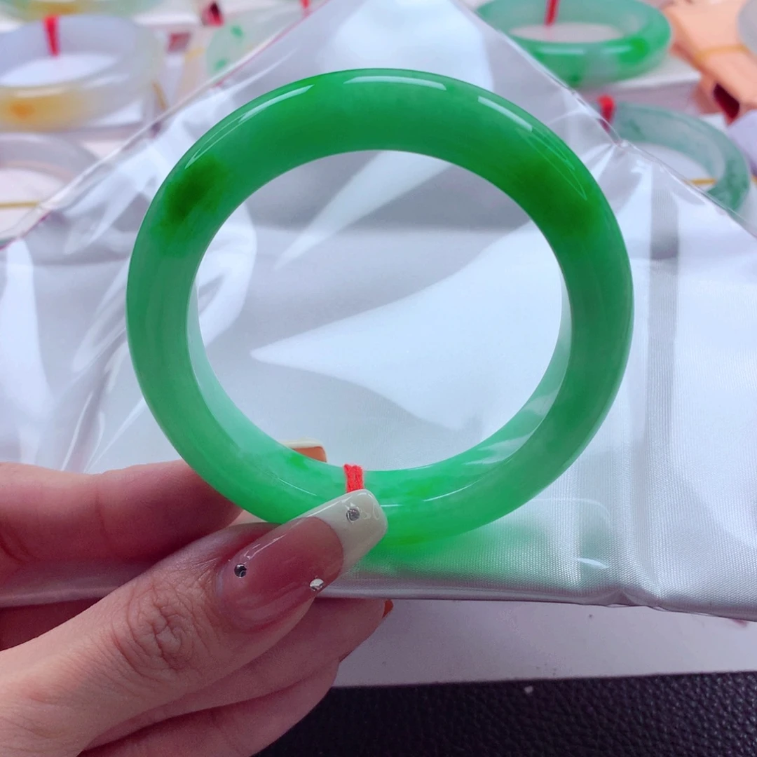 翡翠未镶嵌手镯55.5正阳绿行家货非常难得 敏