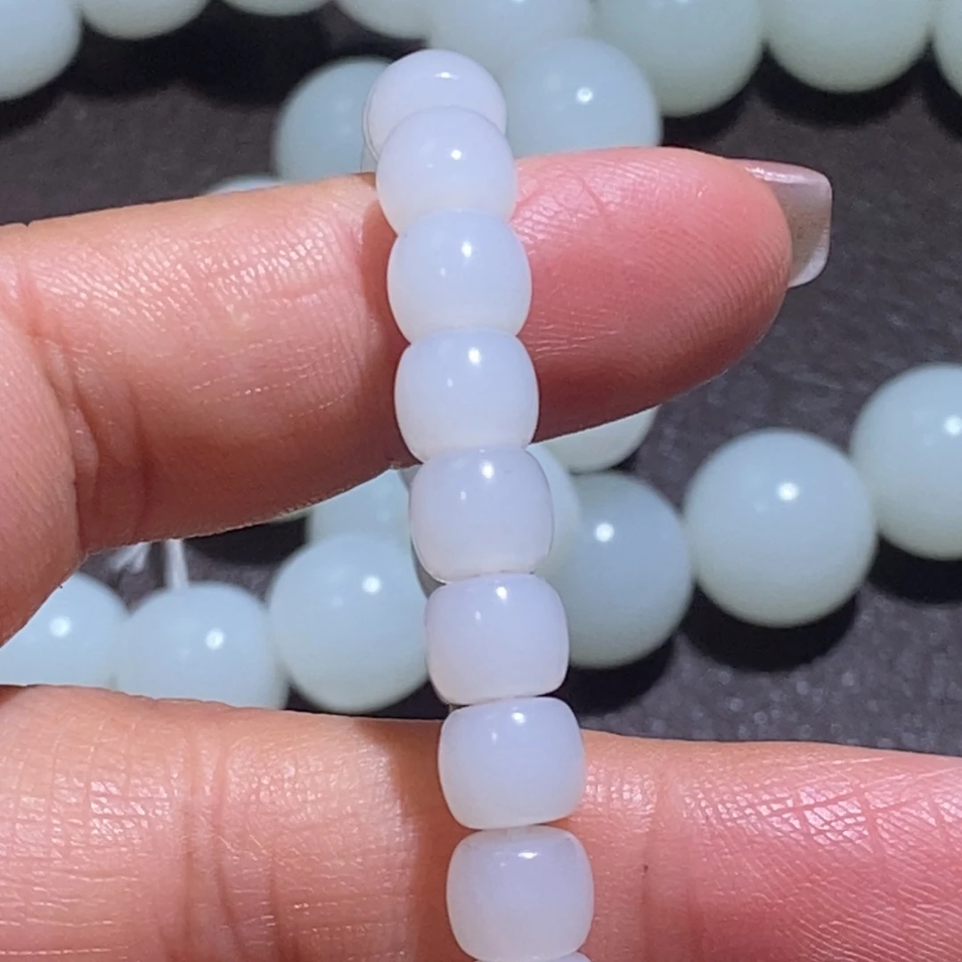 和田玉手链未镶嵌搂****皮