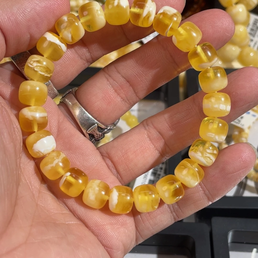 天***龙蜜蜡未镶嵌裸石019