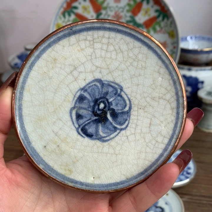 壶承现代纯手工手绘的主人杯