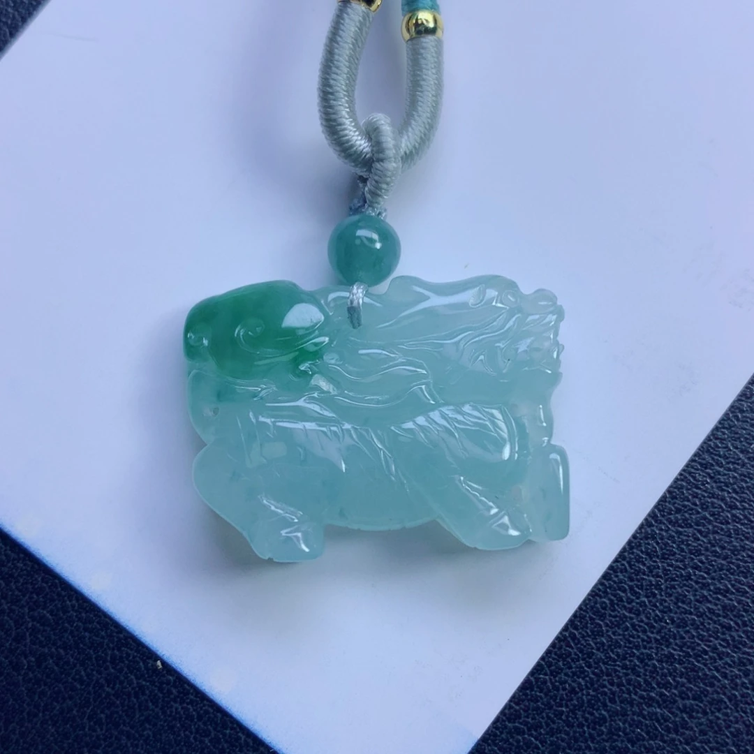颈饰未镶嵌翡翠麒麟