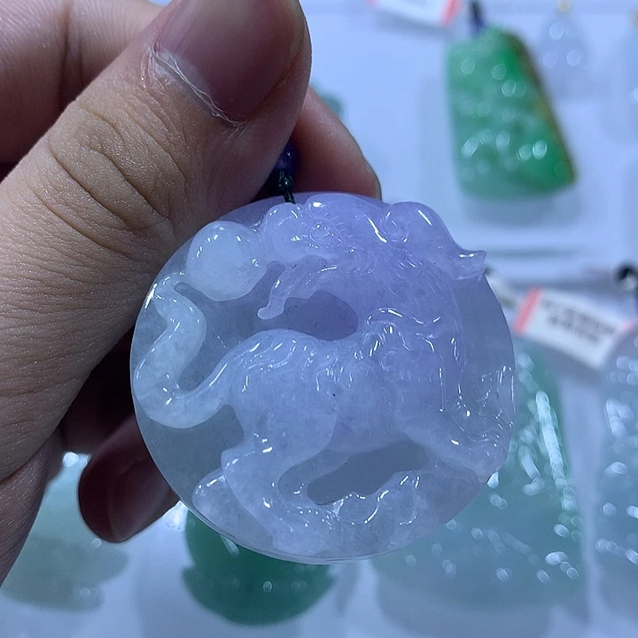 翡翠未镶嵌颈饰天然翡翠A货吊坠