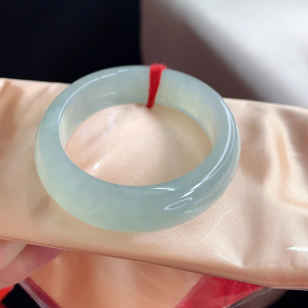 未镶嵌手镯翡翠，71号贵妃，正圈戴50➕