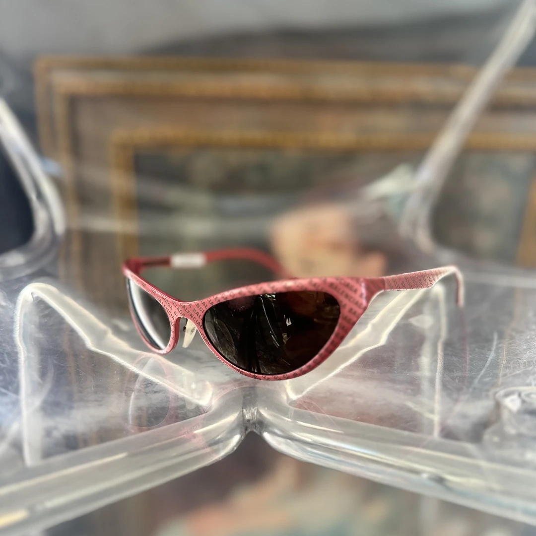 99新 Balenciaga/巴黎世家 复燃精选/未来感墨镜