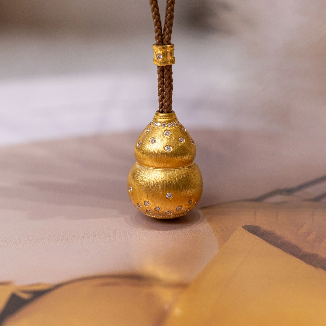 【贞爱福圣诞年终狂欢购】黄金足金999爆品【葫芦财神带绳吊坠】百搭