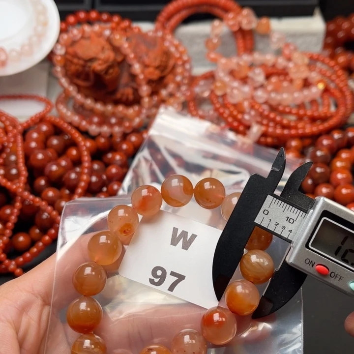 南红玛瑙未镶嵌多样性发货默认微瑕称重12mm