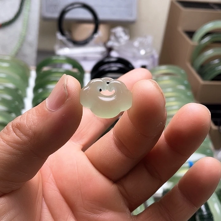 蛇纹石玉手镯未镶嵌草***干